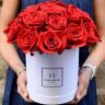 Шляпная коробка из роз от 11 300 руб.